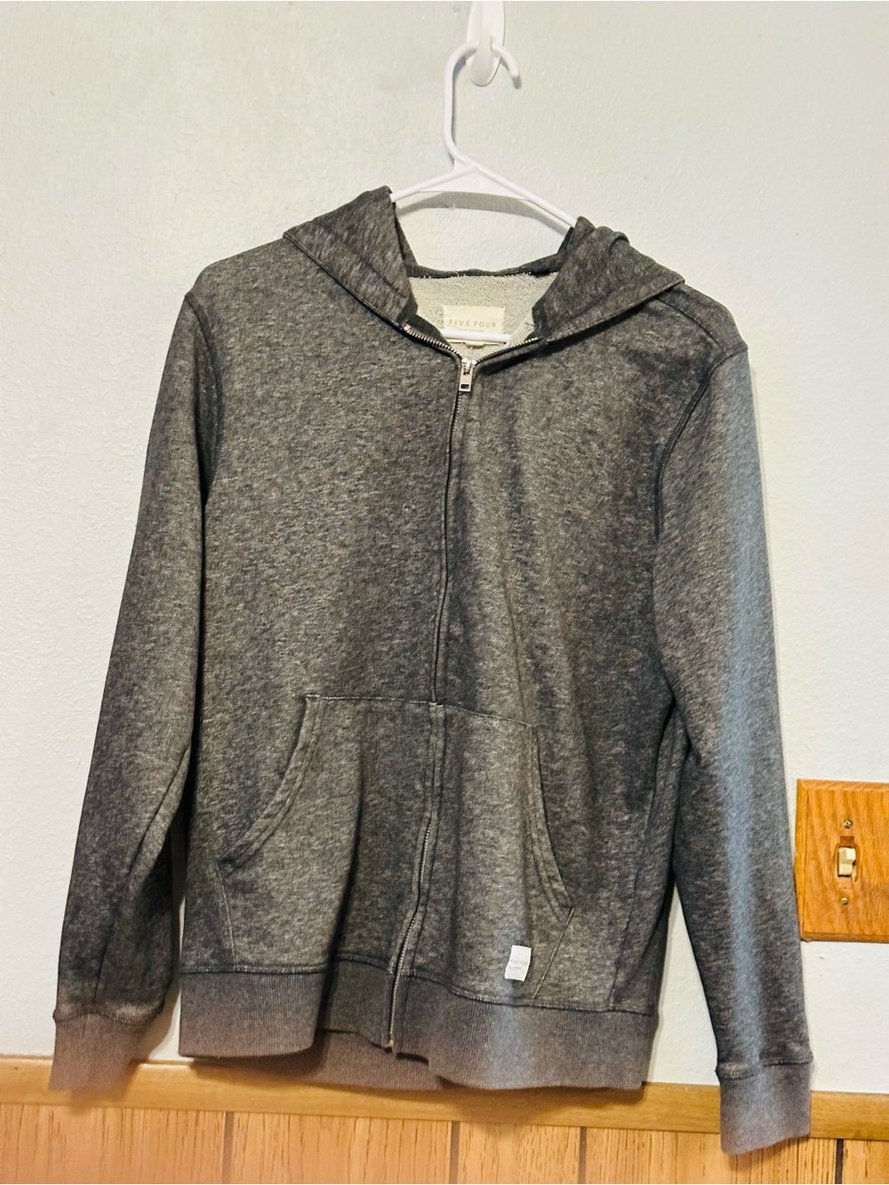 Five Four Los Angeles unisex size SMALL Gray Zip-Up Hoodie outdoor winter fall